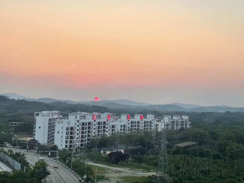 御龙府2室1厅1卫77.89㎡南北50万