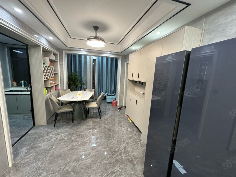 北泰御府3室2厅1卫127㎡南110万