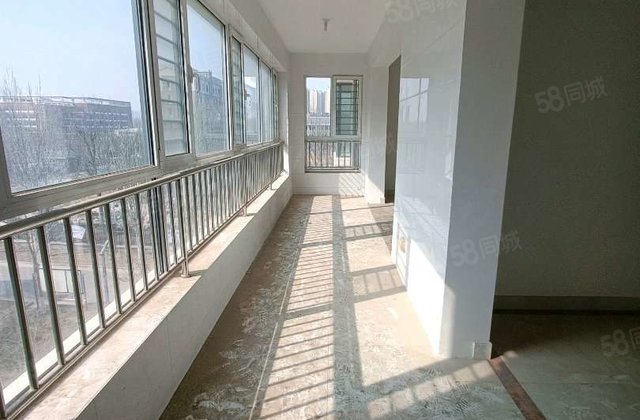 聊大附近海德电梯洋房三叶草户型160平新房未住免大税