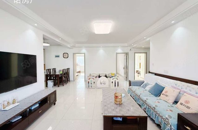 急售！低出一套光岳花园三室朝阳精装修！双阳台！送车位储藏室