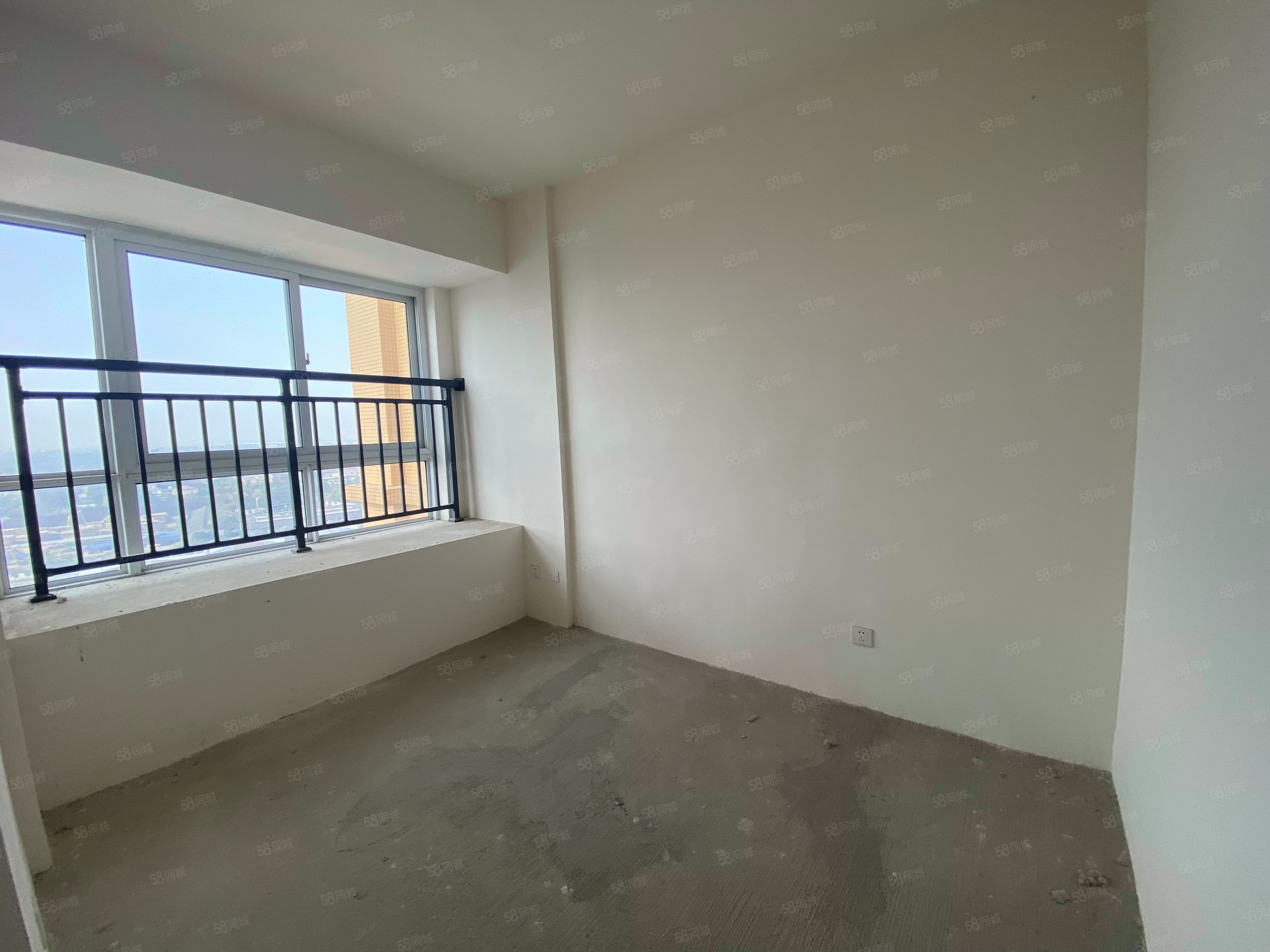 春天里3室2厅1卫89.2㎡东42万