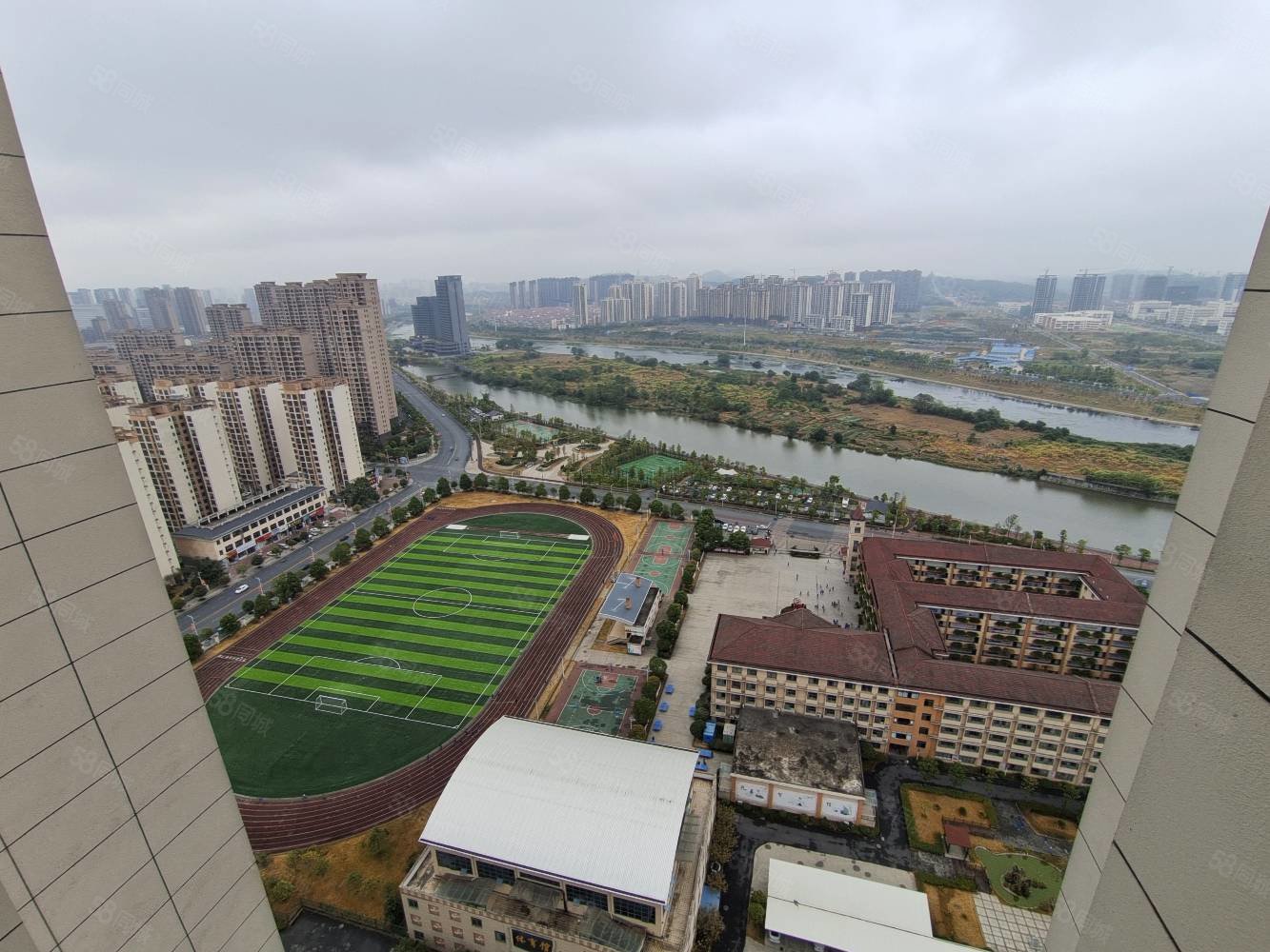 碧桂园珑玥台德和禧园秀江河畔毛坯大四房,华地禧元-宜春58同城