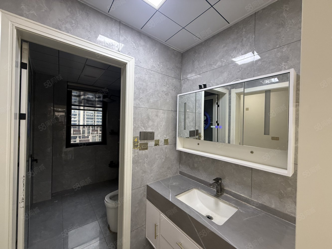 建投御景湾3室2厅2卫157㎡南北145万