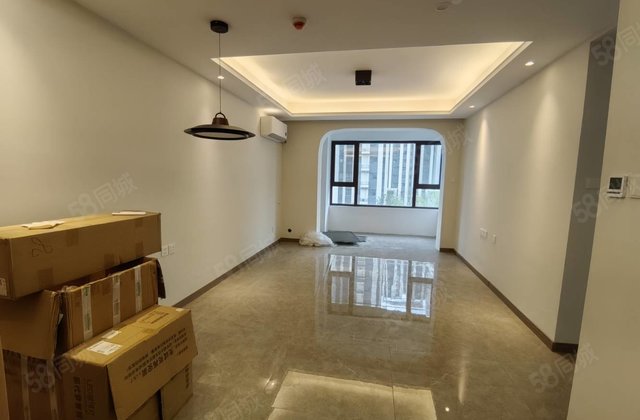 翰林天悦 精装三室 送车位储藏室