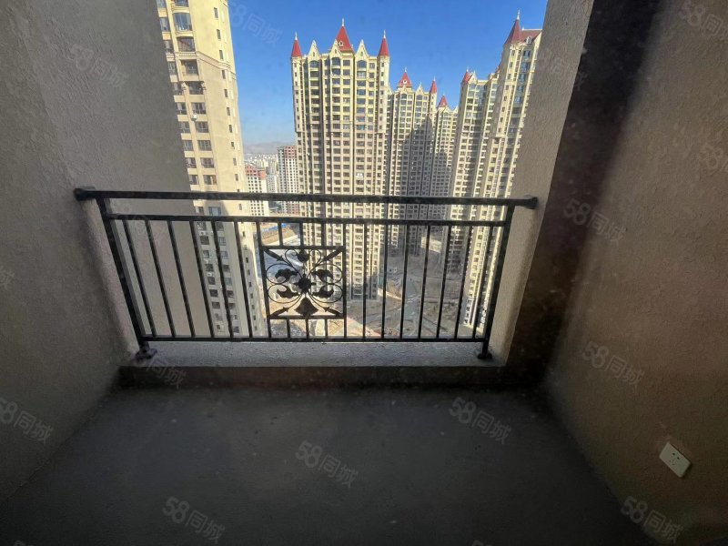 【10图】翡丽湾 毛坯22楼 南北通透 3室2厅 随时看房,翡丽湾-包头58