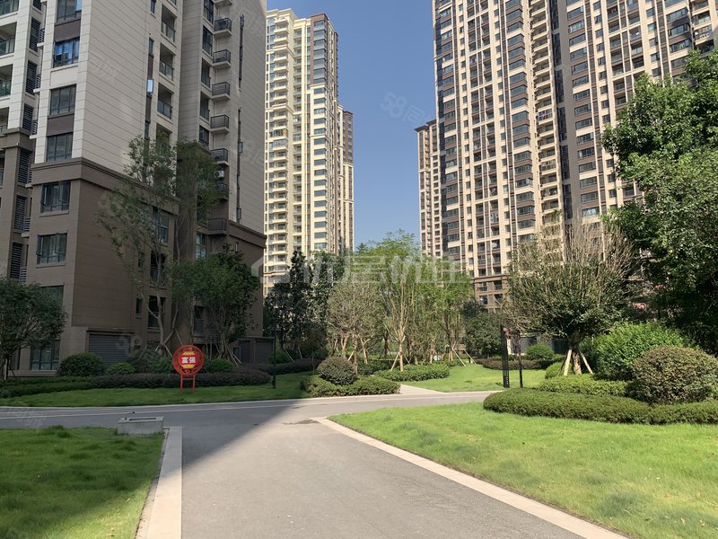 【12图】融创文旅城御林经典二改三朝南看万达茂户型,西桂路12号-重庆