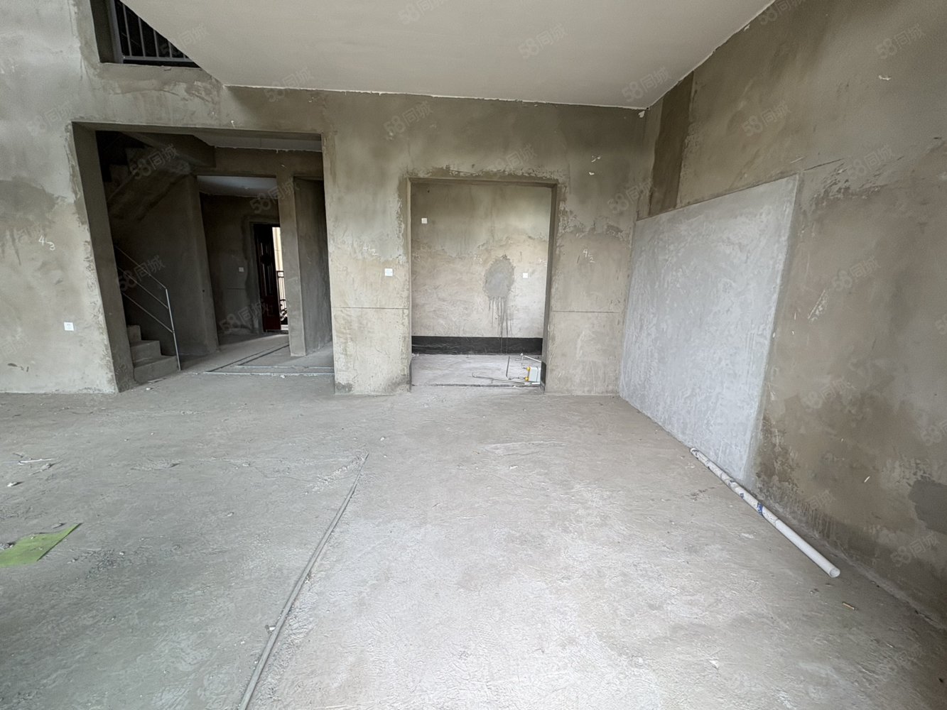 中梁壹号院(别墅)3室2厅3卫169㎡东南178万