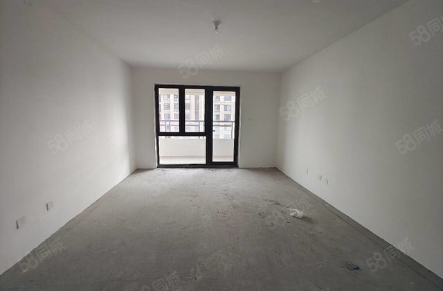 公用瑞马新天地3室2厅132㎡112万二手房图片