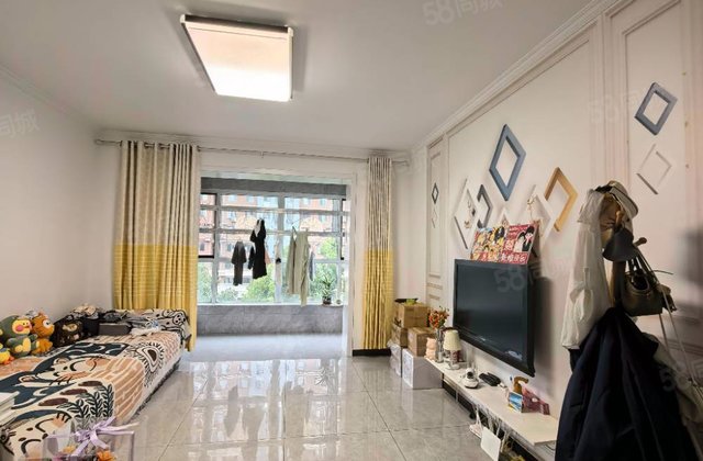 佶地国际C1区3室2厅100㎡53万二手房图片