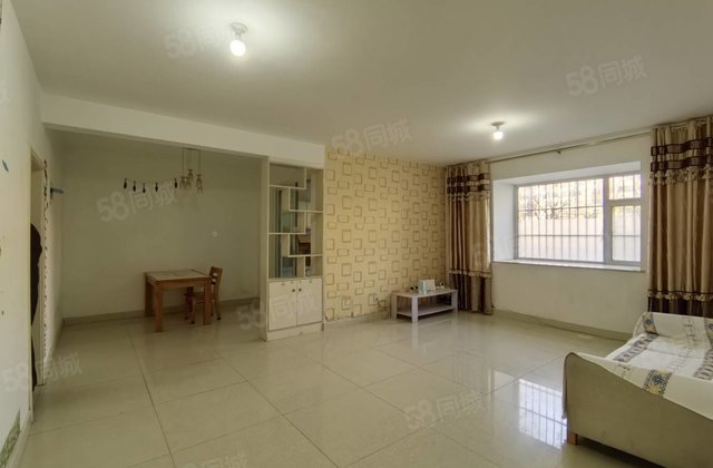 急售兴华路东头  三室朝阳  送车位储藏室 户型超棒