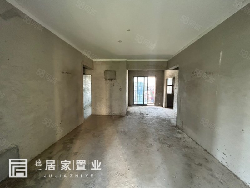 御珑国际4室2厅2卫137.3㎡南北69万