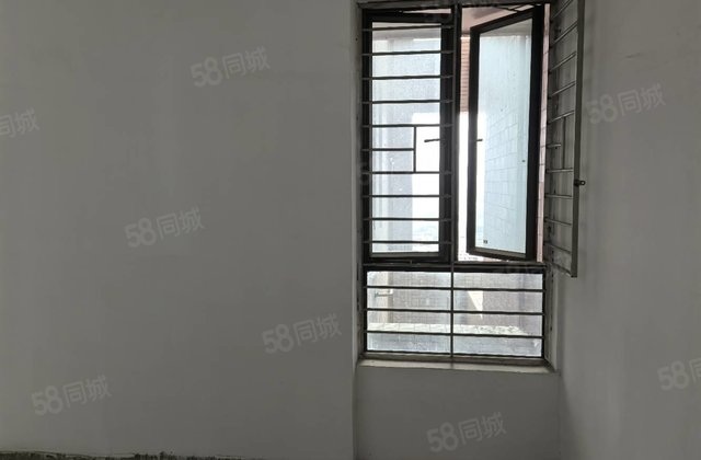 华馨花园2室2厅70㎡38万二手房图片