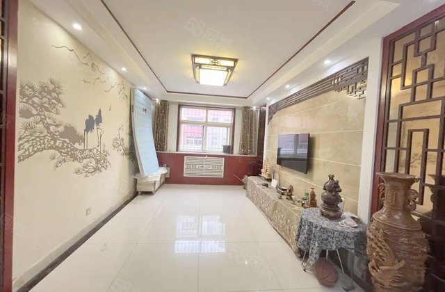 湖边，多层2楼，三叶草户型，乐园小区，客厅朝阳，带车位和储