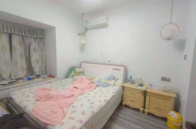 融创凯旋东岸4室2厅103.71㎡128万二手房图片