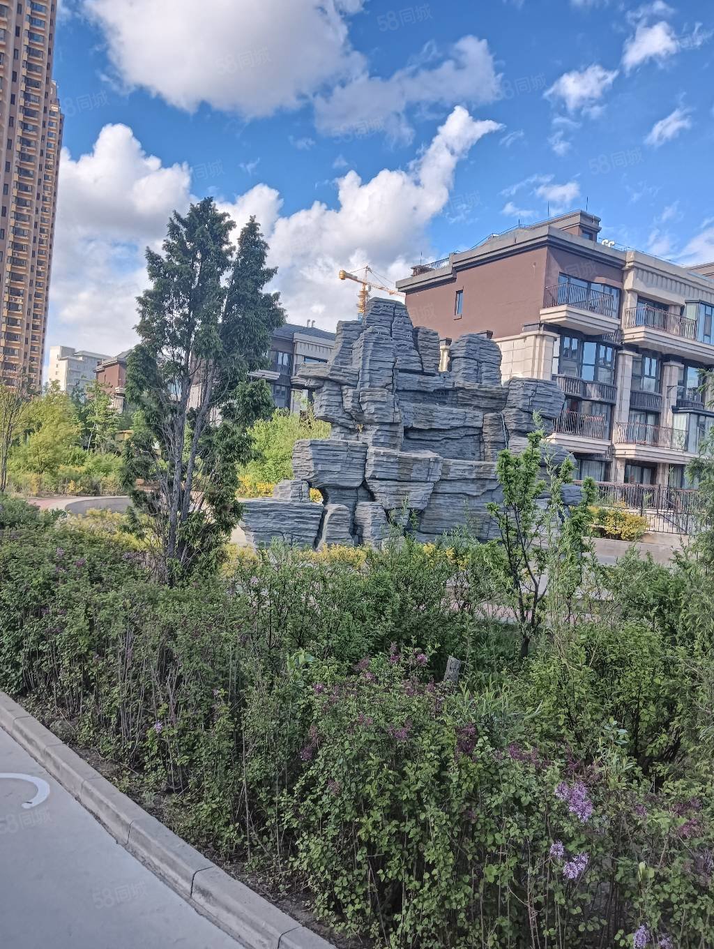 书香府第复式楼  一楼带二楼 带小仓库 90平米 个人精装修