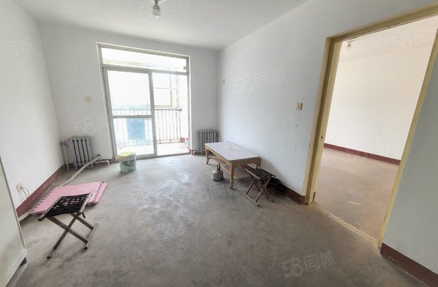 闸口附近 孝心一楼文轩八中 新时代小区 免大税随时可看房