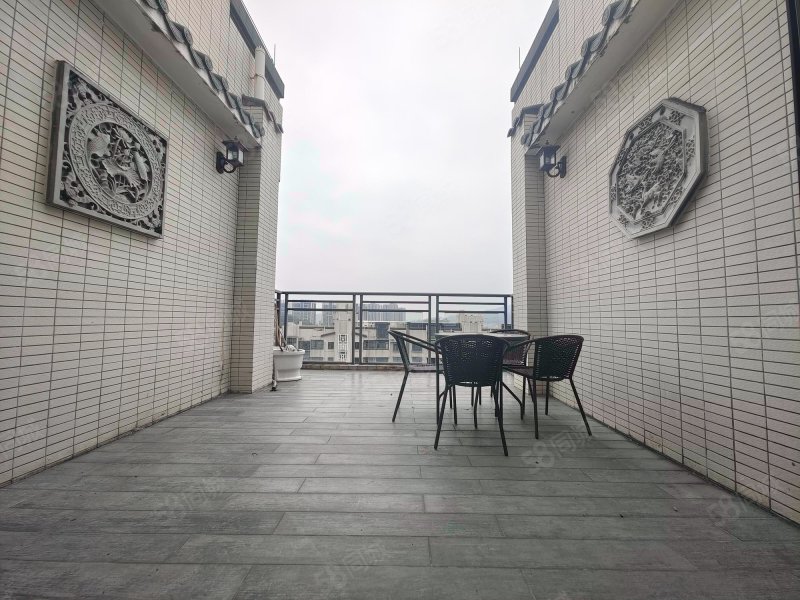 一品湖山顶层南向复式望园林赠送私家天台花园全屋定制豪装