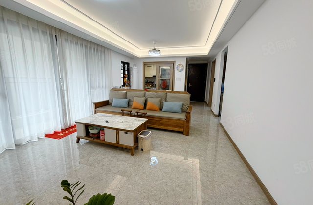 金地龙湾壹号4室2厅109.57㎡175万二手房图片