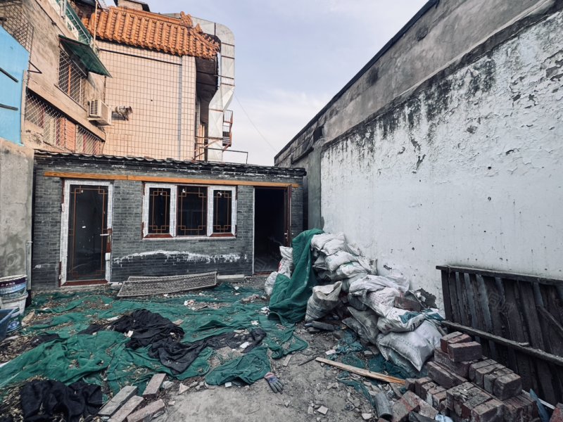 恭儉胡同小區(qū)1室2廳1衛(wèi)80㎡西850萬(wàn)