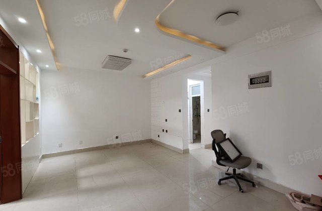 老文轩 清华园 龙山花园 停车方便 南北通透  交通便利