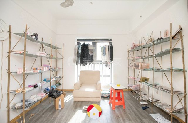 东北角艺术公寓3室1厅95.1㎡228万二手房图片