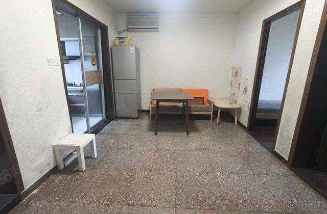 钱南小区(369弄)2室1厅57.42㎡80万二手房图片
