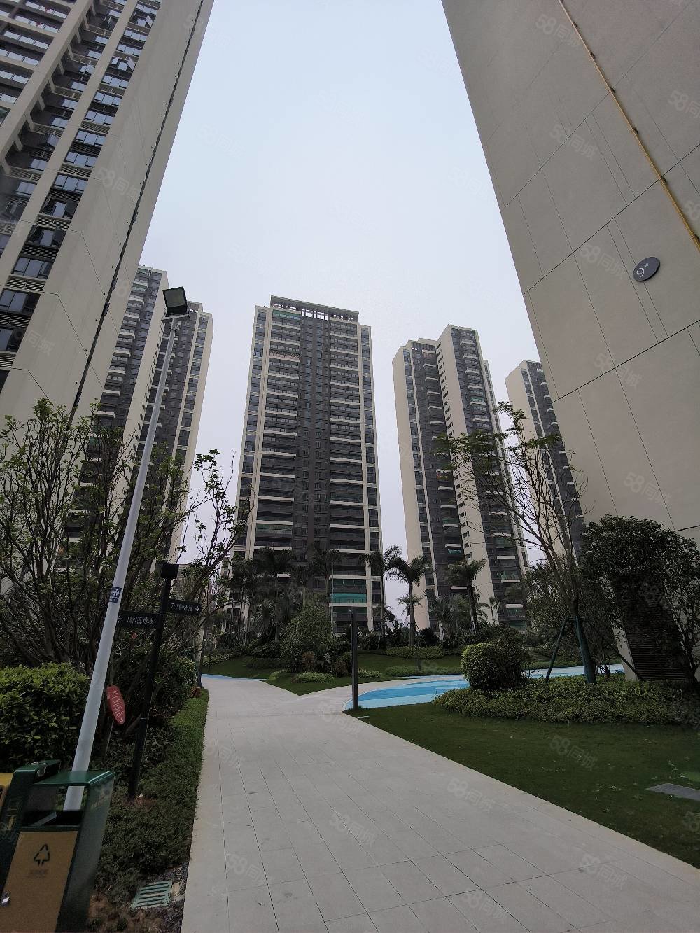 唐商中央花园3室2厅2卫112㎡南北110万