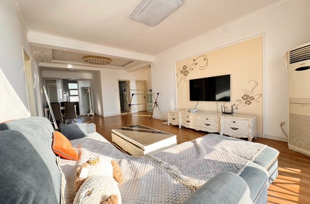 倚澜观邸(一期)3室2厅138.32㎡110万二手房图片