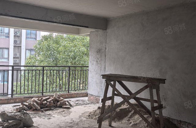 彰泰阳朔十里春风5室2厅145㎡115万二手房图片