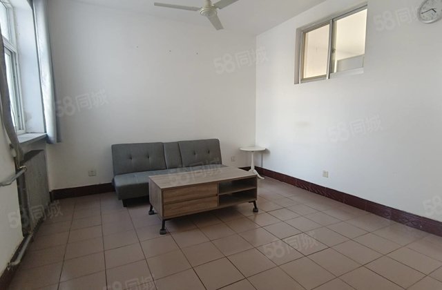 文轩 外国语 一中家属院 正规三室 已按电梯 送储藏室随时看