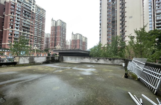 邦泰白沙鹭岛3室2厅150㎡92.8万二手房图片