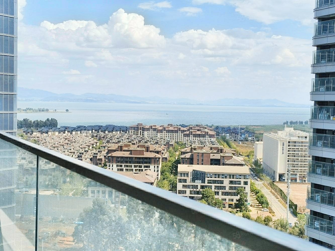 251平观滇大平层,52平大阳台 ,山海湾8号-昆明58同城