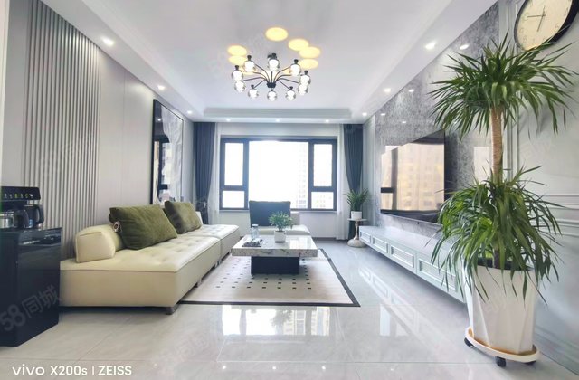 恒盛豪庭(三期)3室2厅119.8㎡67万二手房图片