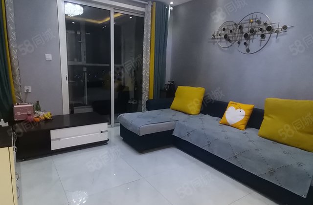 水岸花语 一期 滨河实验    精装修两室两厅  免大税