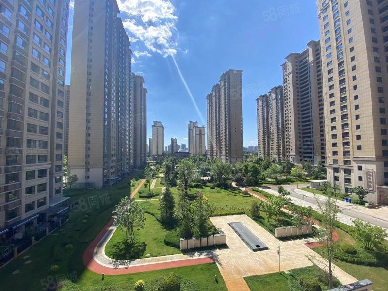 功臣御苑143大三居大红本可分期带家具家电随时看房