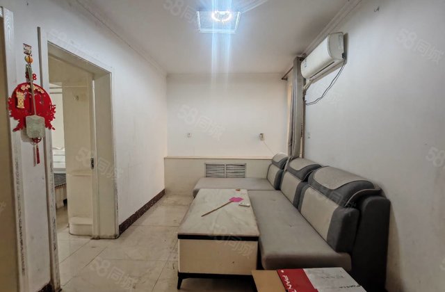 老文轩孝心一楼带院 干净2室全明南北通透带储藏室 随时看房