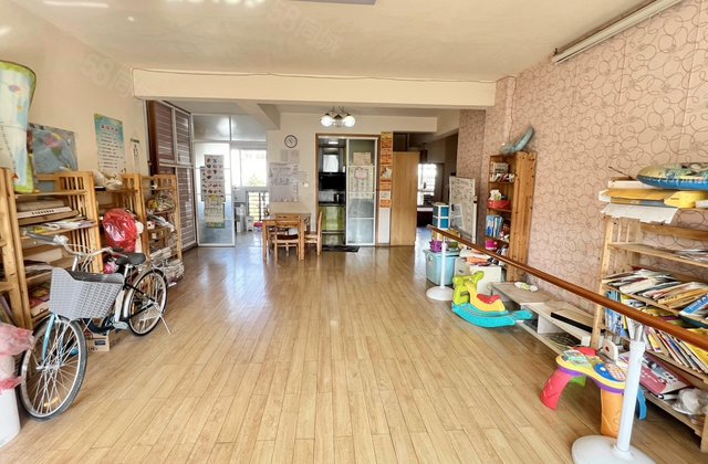 金域香洲3室2厅135.45㎡76万二手房图片