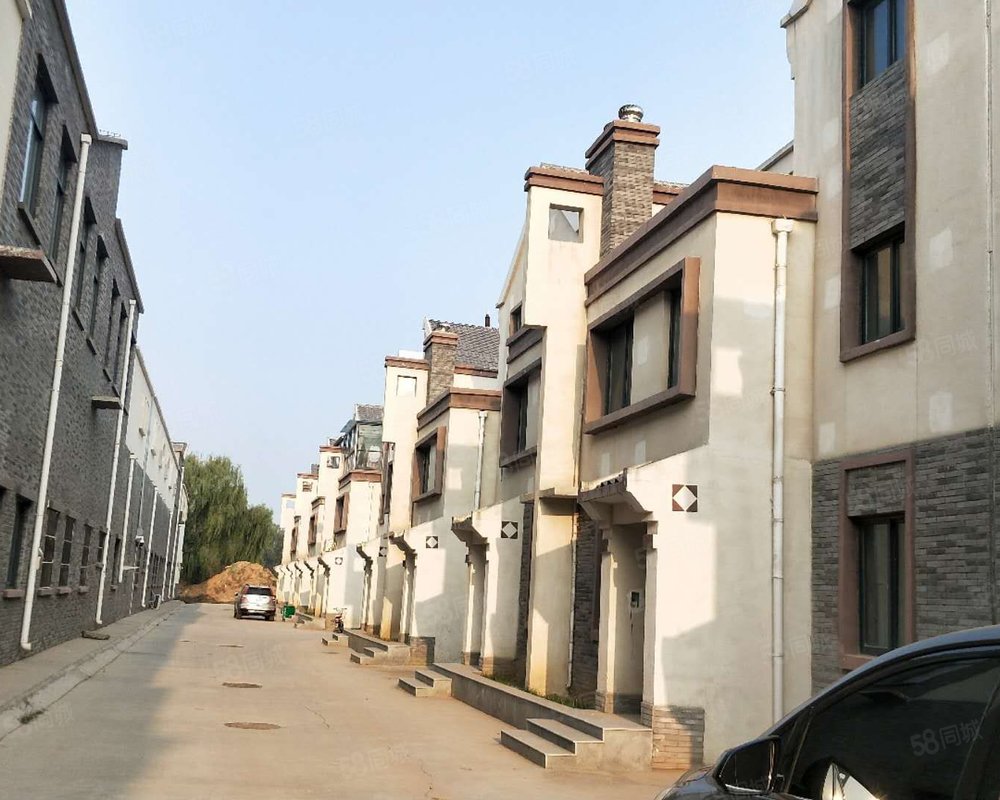 思念果岭地中海别墅