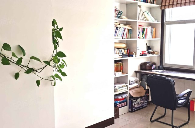 百合家园5室2厅158㎡75万二手房图片