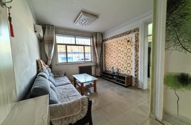 文轩总校 第二实验  单位家属院 一楼 三室两厅 免大税