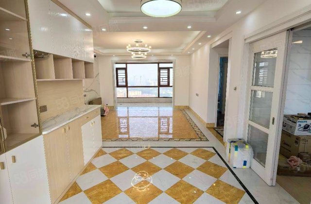 伦教碧桂园珑湾苑4室2厅158.12㎡176万二手房图片