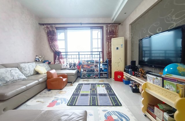 云景华庭4室2厅132㎡72.6万二手房图片