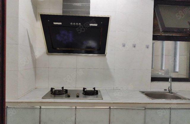 民生 培文附近 一楼带大院子！三室领包入住！89万