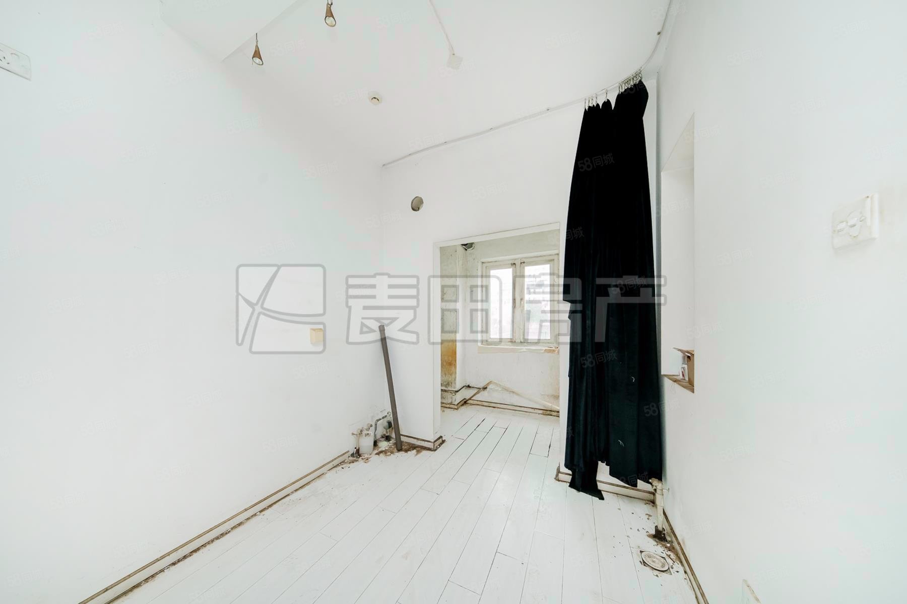 雪梨澳鄉(xiāng)(別墅)4室2廳4衛(wèi)214.85㎡南北1526萬(wàn)