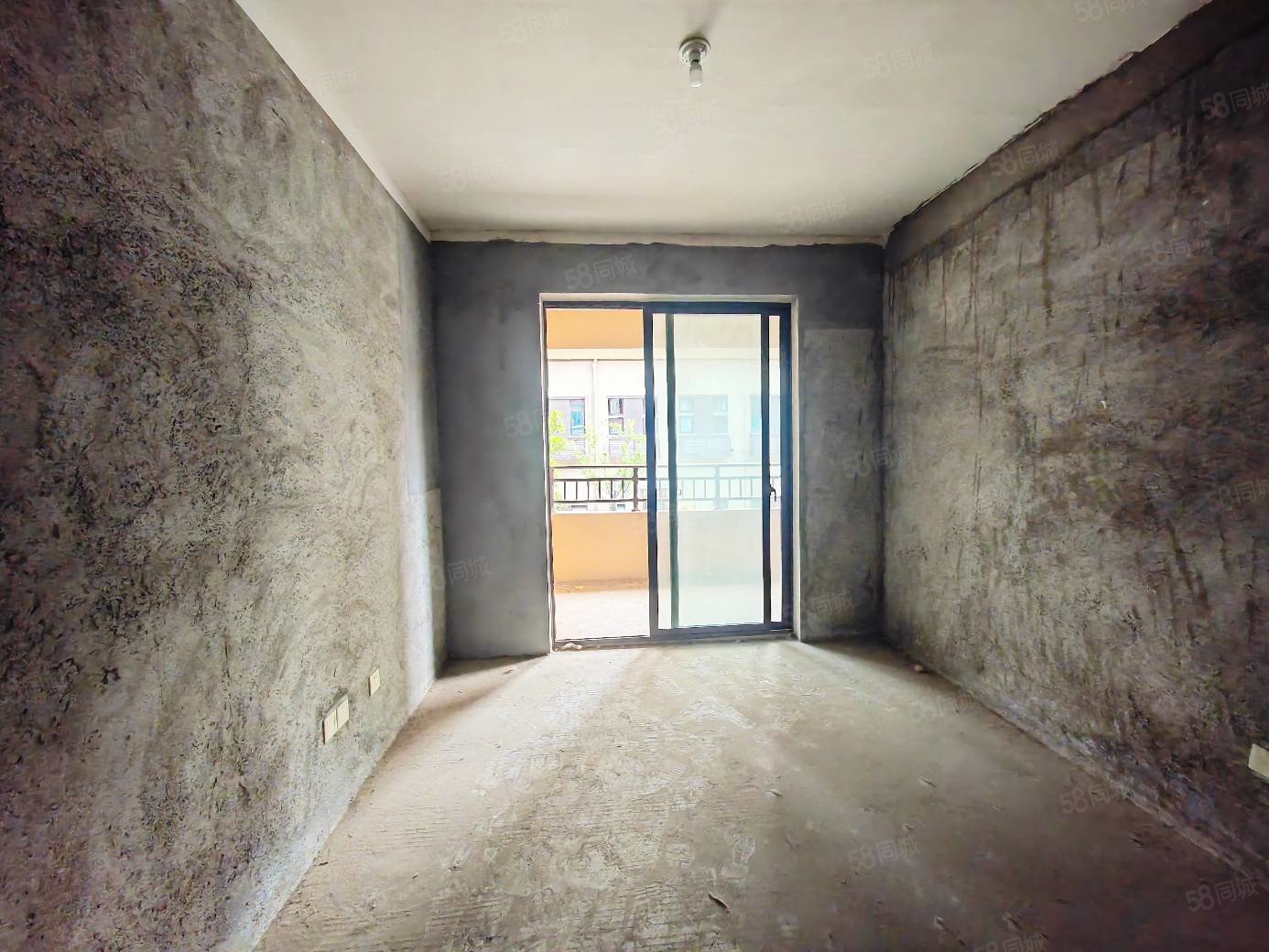 北京城房京城华府4室2厅2卫128㎡南北77万