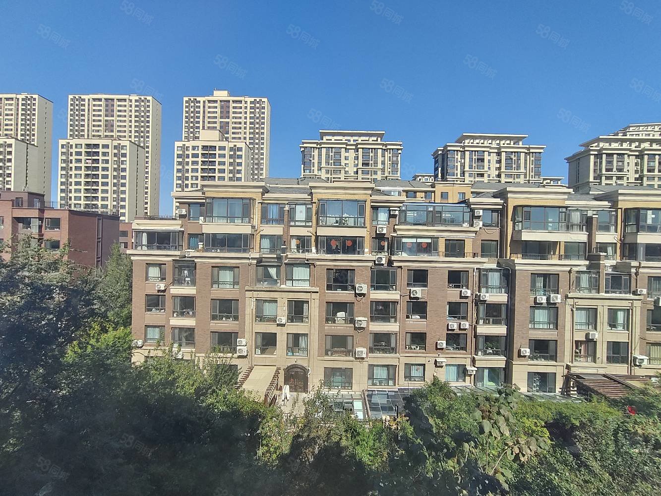 沈铁田园牧歌4室2厅1卫123.83㎡南北175万