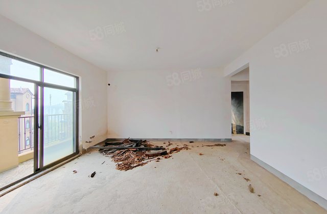 橘郡礼顿山5室2厅181.19㎡120万二手房图片