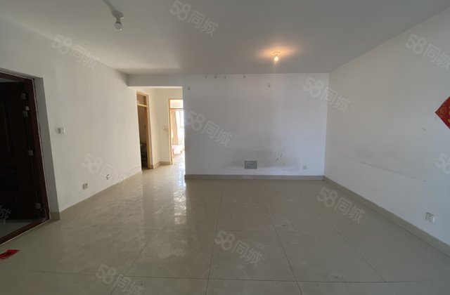 房东急售！中间楼层，正规三室，香格里小镇，