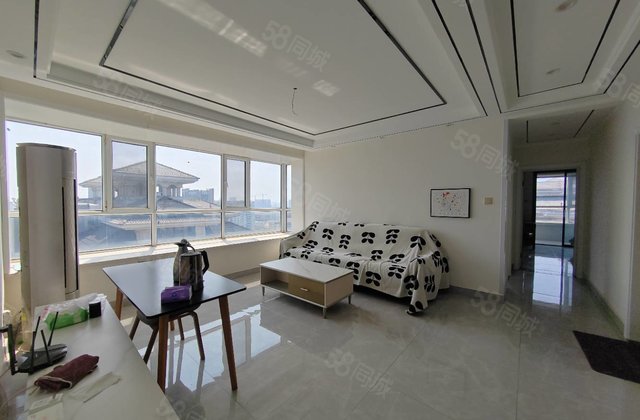 东边户 凤凰层 三室双明卫 精装婚房没怎么住