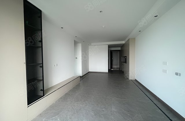 民生凤凰城！湖语上院！精装3室2厅2卫！精装三室！